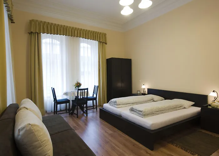 K+T Boardinghouse Affittacamere